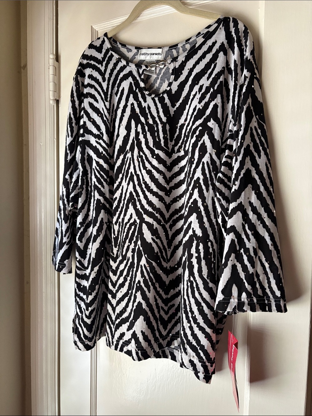 Cathy Daniels Black & White Zebra Stripe Long Sleeve Top